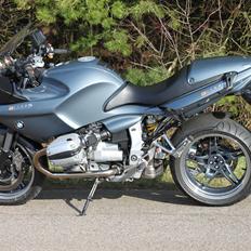 BMW R1100S