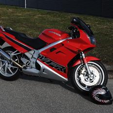 Honda VFR 750