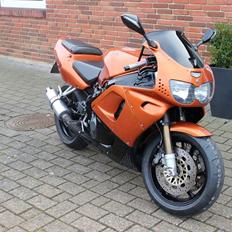 Honda CBR 900RRS SC28