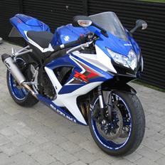 Suzuki GSXR 750