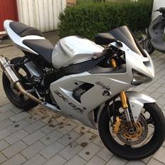 Kawasaki zx6r 636