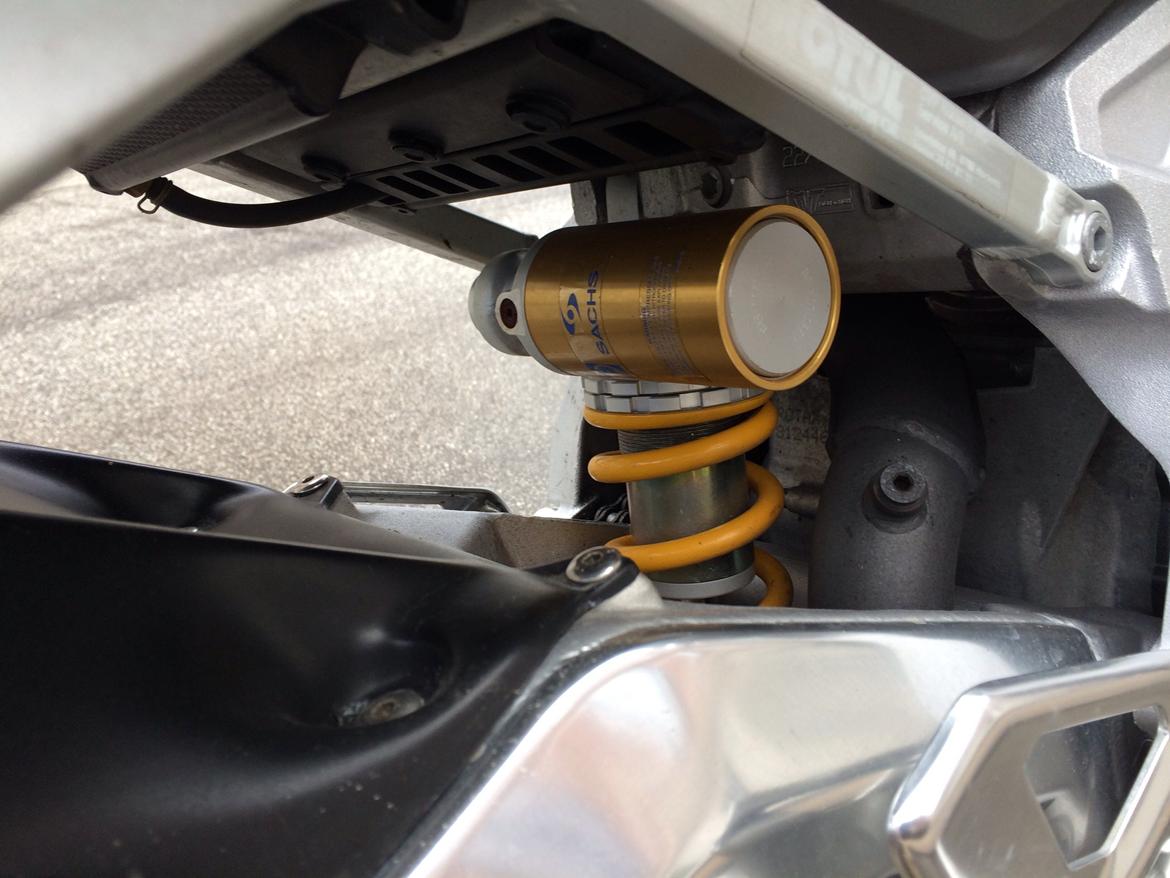 Aprilia Rsv 1000 R billede 3