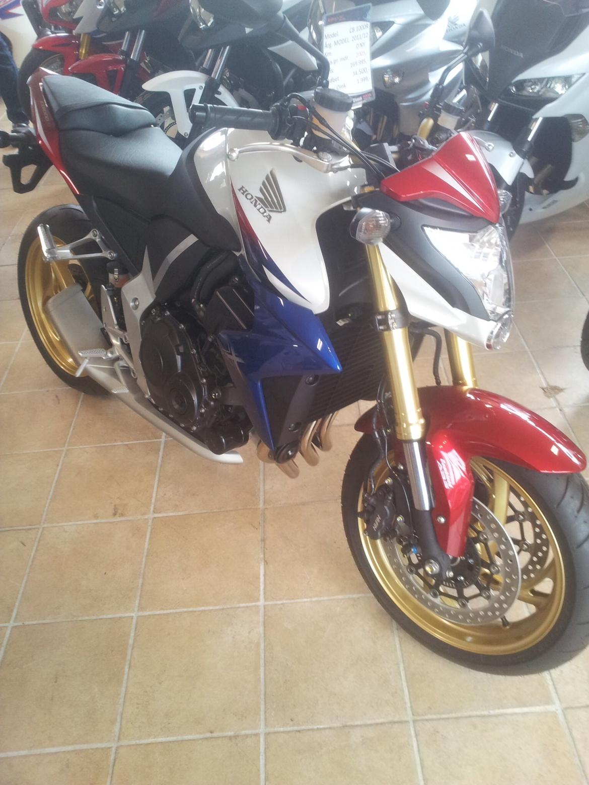 Honda vfr 800 vtec billede 16