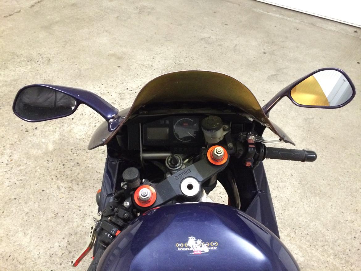 Aprilia RSV 1000 Mille billede 8