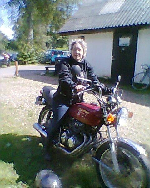 Honda CB 400 billede 2