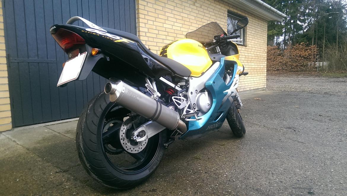 Honda CBR 600 F4 billede 2