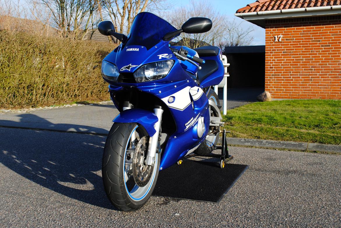 Yamaha R6 billede 4