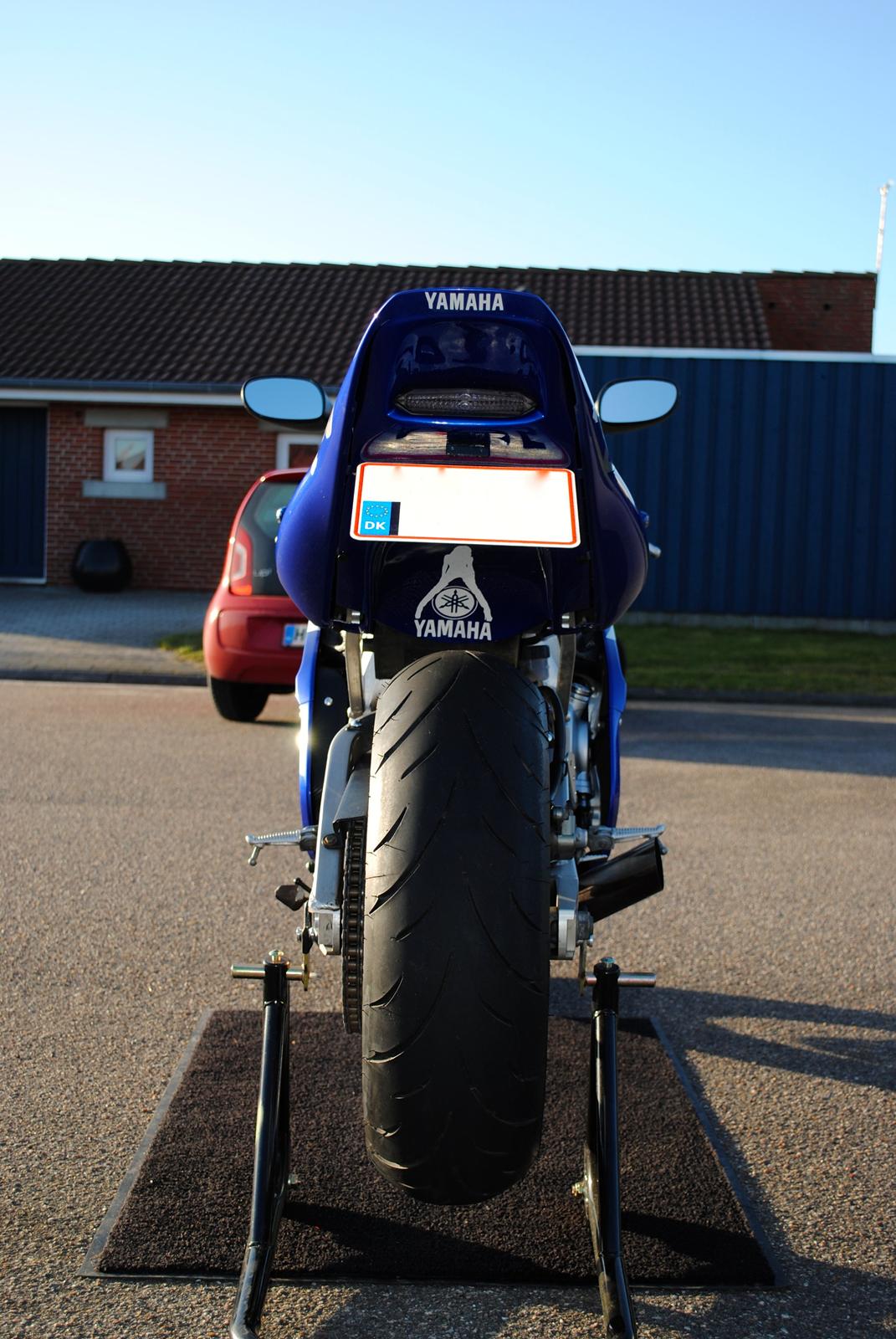 Yamaha R6 billede 11