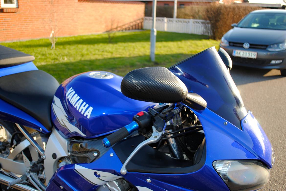 Yamaha R6 billede 13