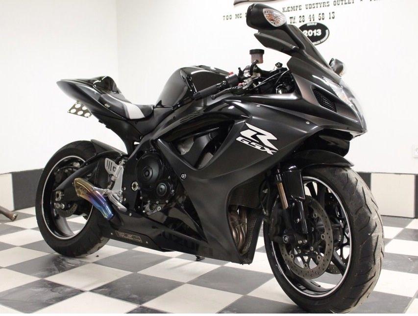 Suzuki GSXR750 K7 billede 6