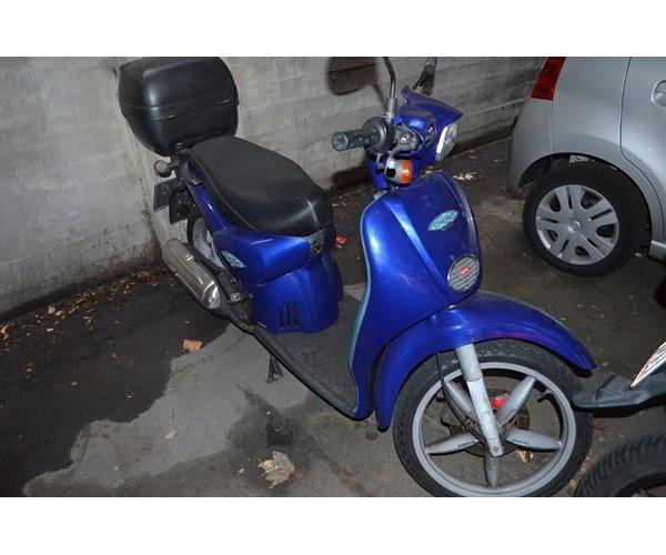 Aprilia Scarabeo 100cc 2-t *Solgt* billede 5