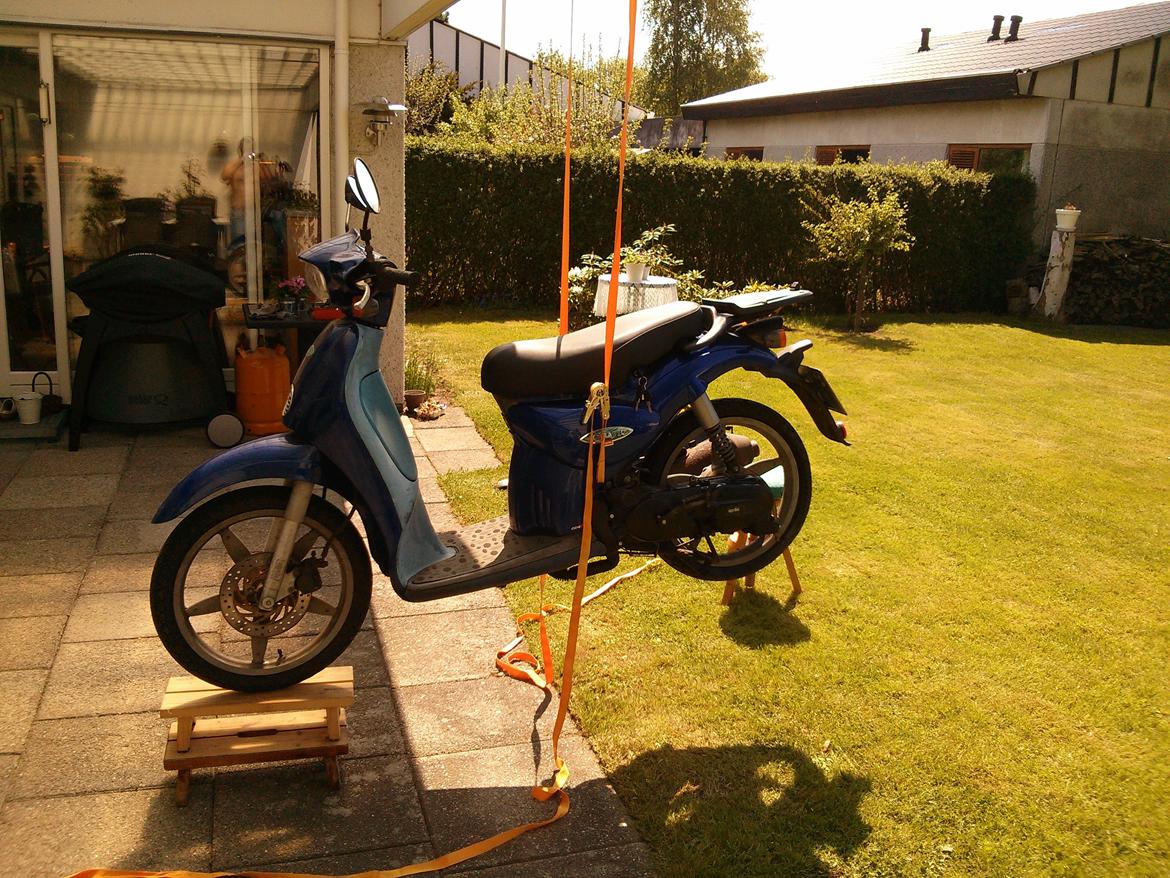 Aprilia Scarabeo 100cc 2-t *Solgt* billede 10