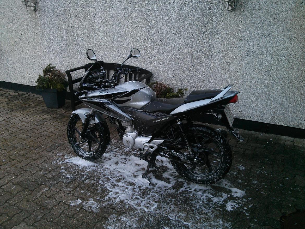 Honda CBF 125 F *Solgt* billede 1