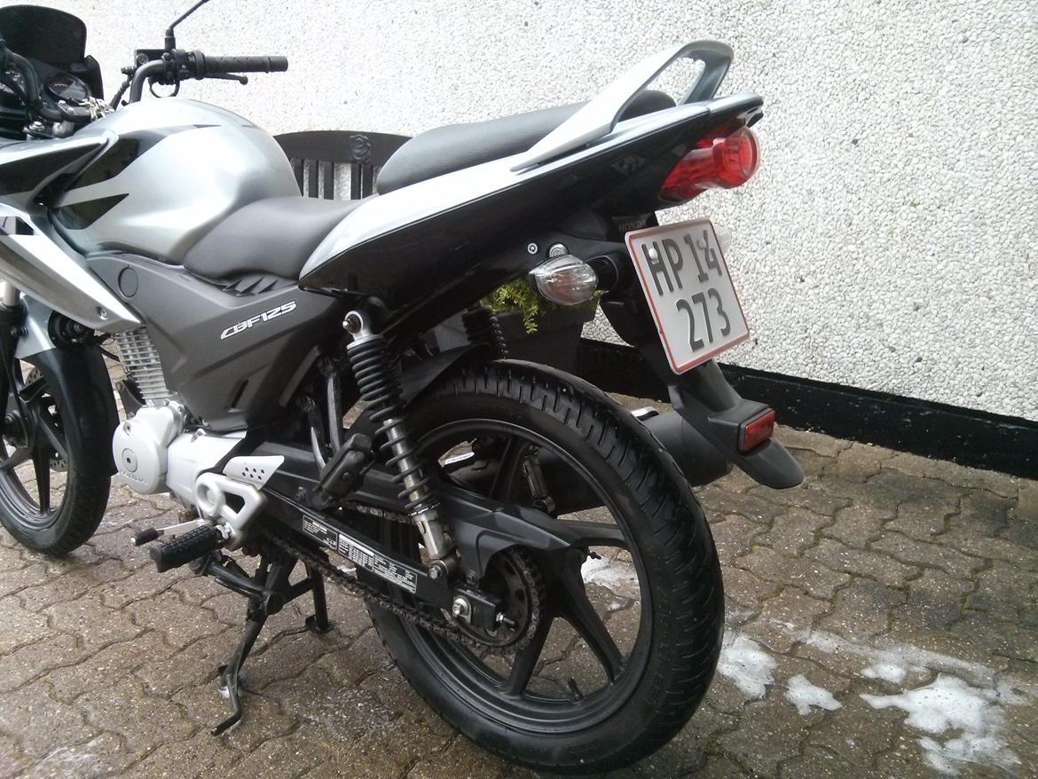 Honda CBF 125 F *Solgt* billede 8