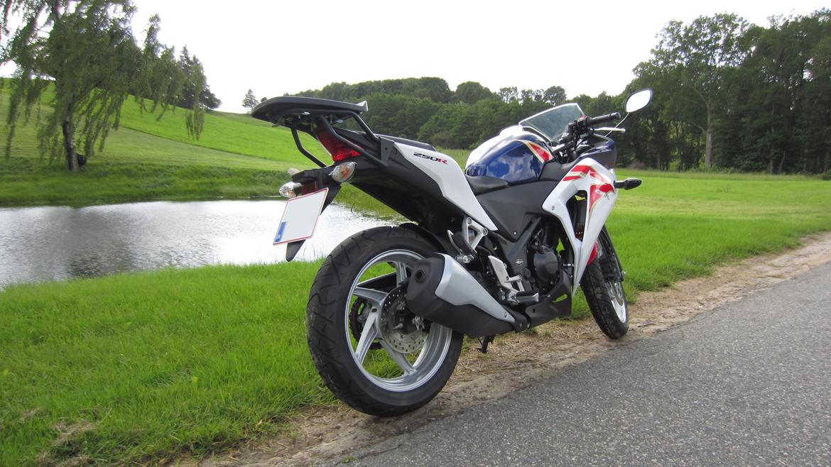 Honda cbr 250 ra