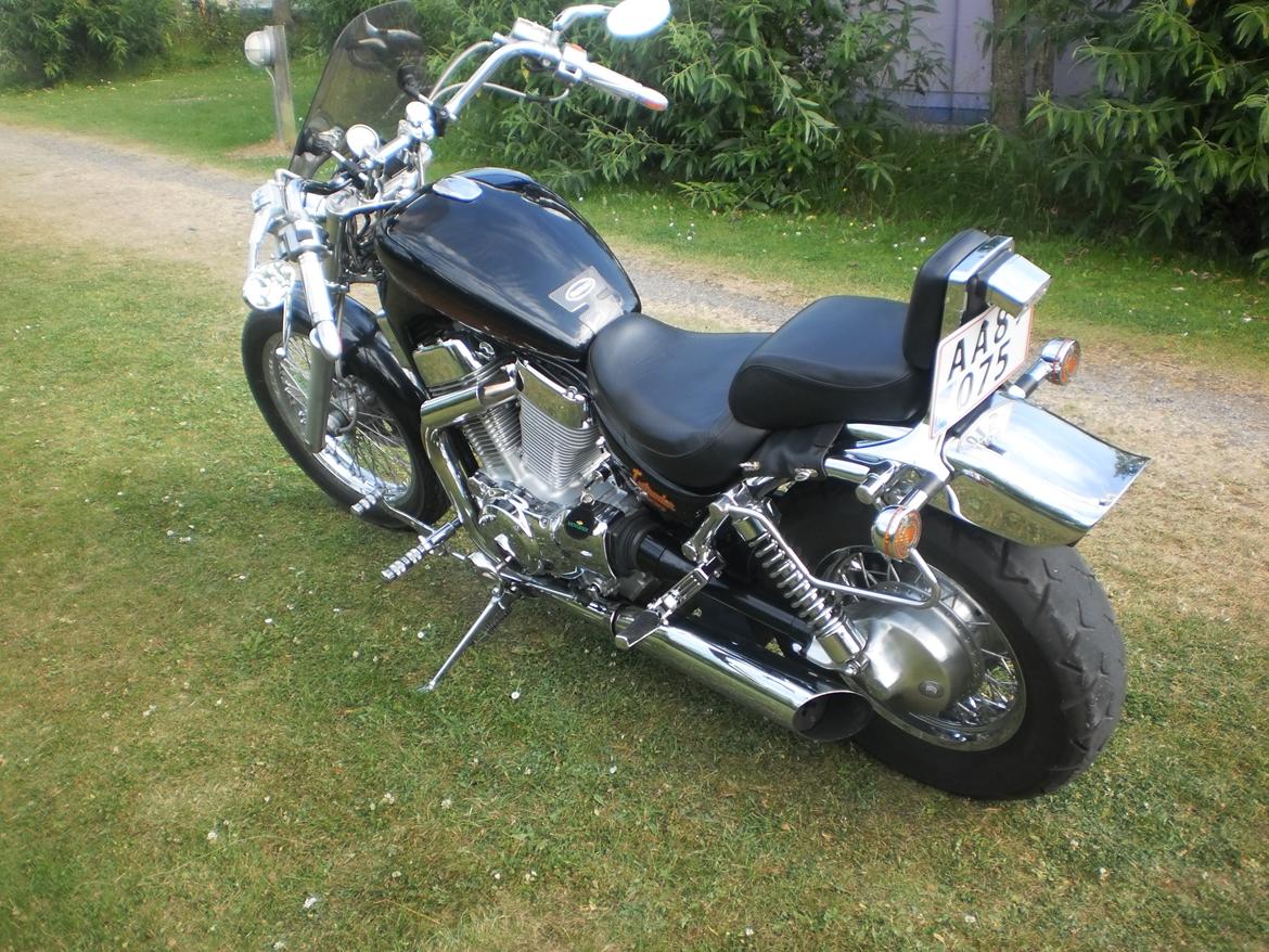 Suzuki Intruder VS 1400 billede 1