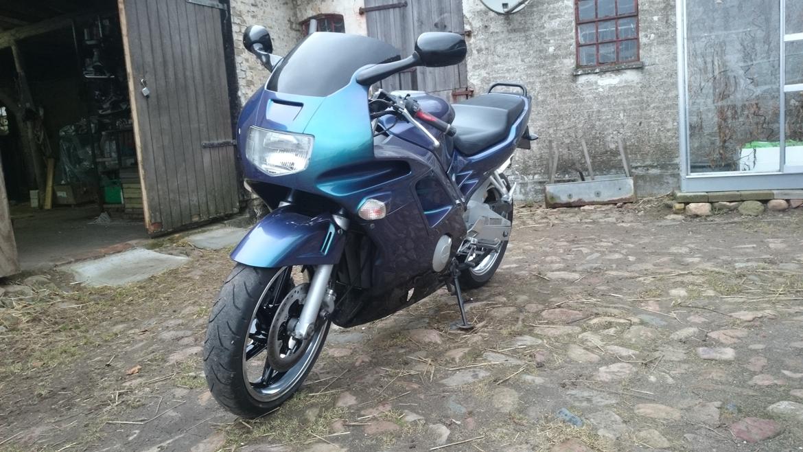 Honda CBR 600 F Solgt  billede 15
