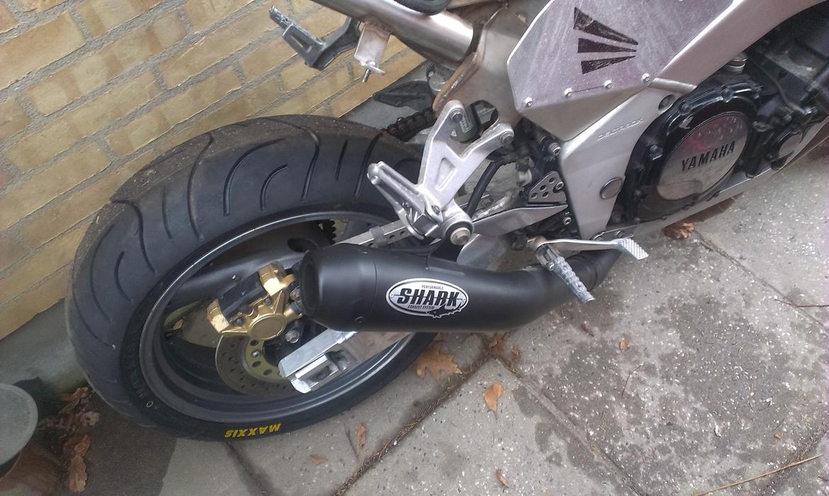 Yamaha FZR 1000 - Hold op den larmer, den udstødning billede 5