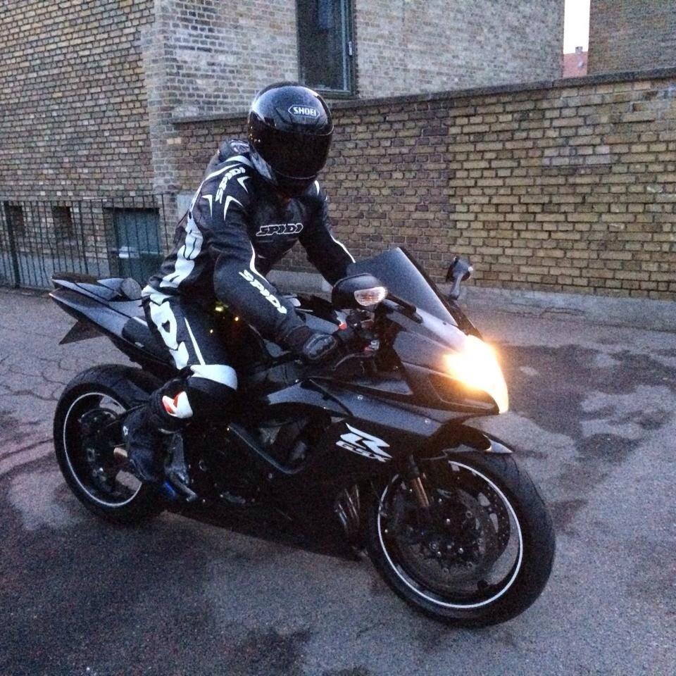 Suzuki GSXR750 K7 billede 7