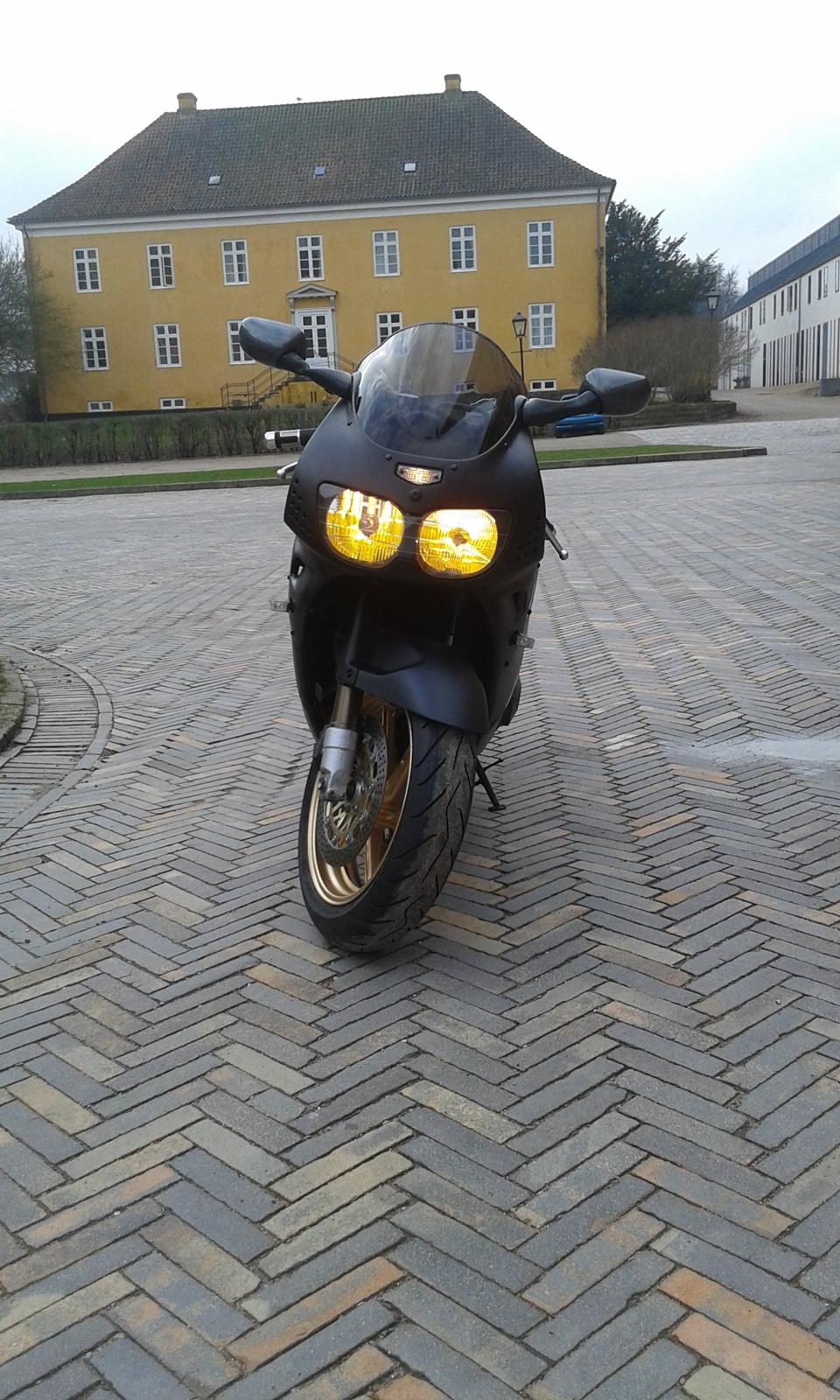 Honda CBR 900 RR Fireblade SC28 billede 4