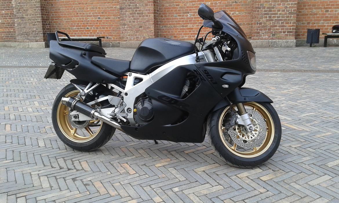 Honda CBR 900 RR Fireblade SC28 billede 9