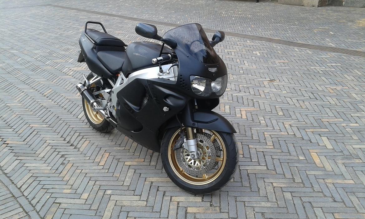 Honda CBR 900 RR Fireblade SC28 billede 13