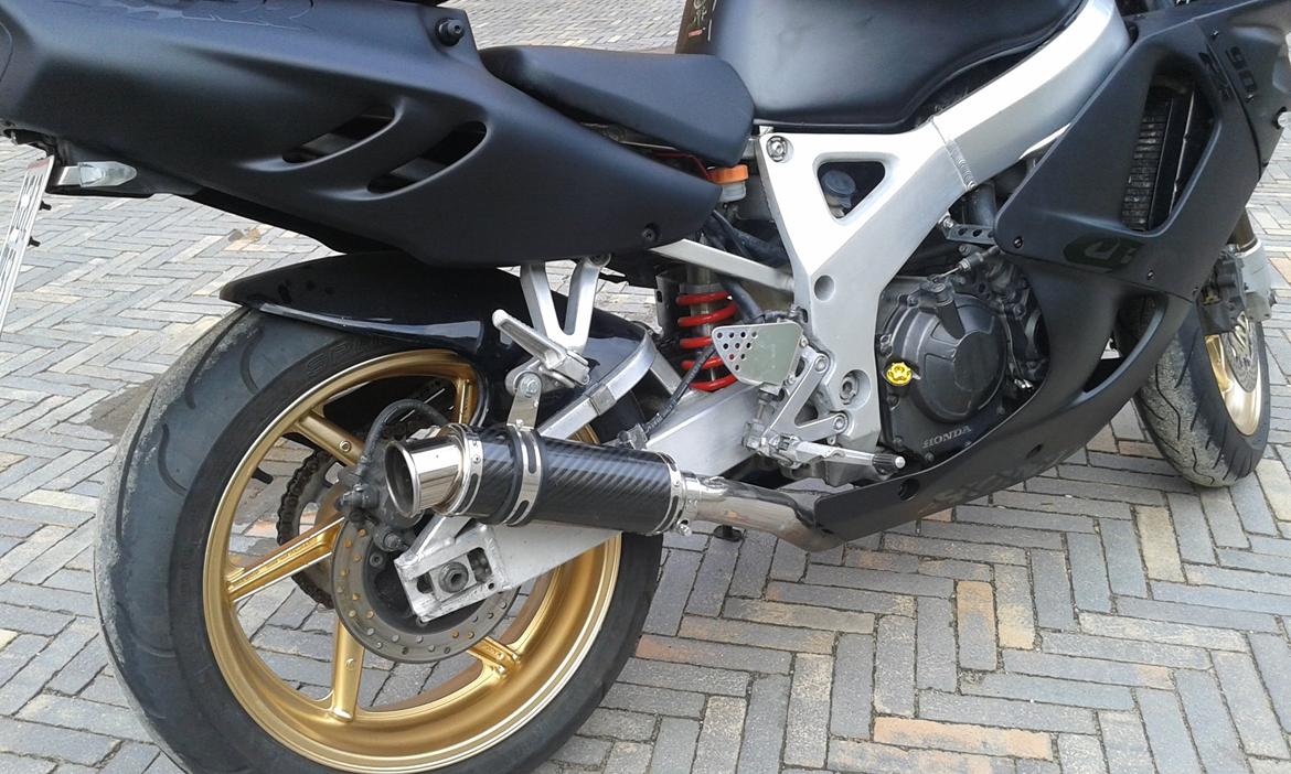 Honda CBR 900 RR Fireblade SC28 billede 12