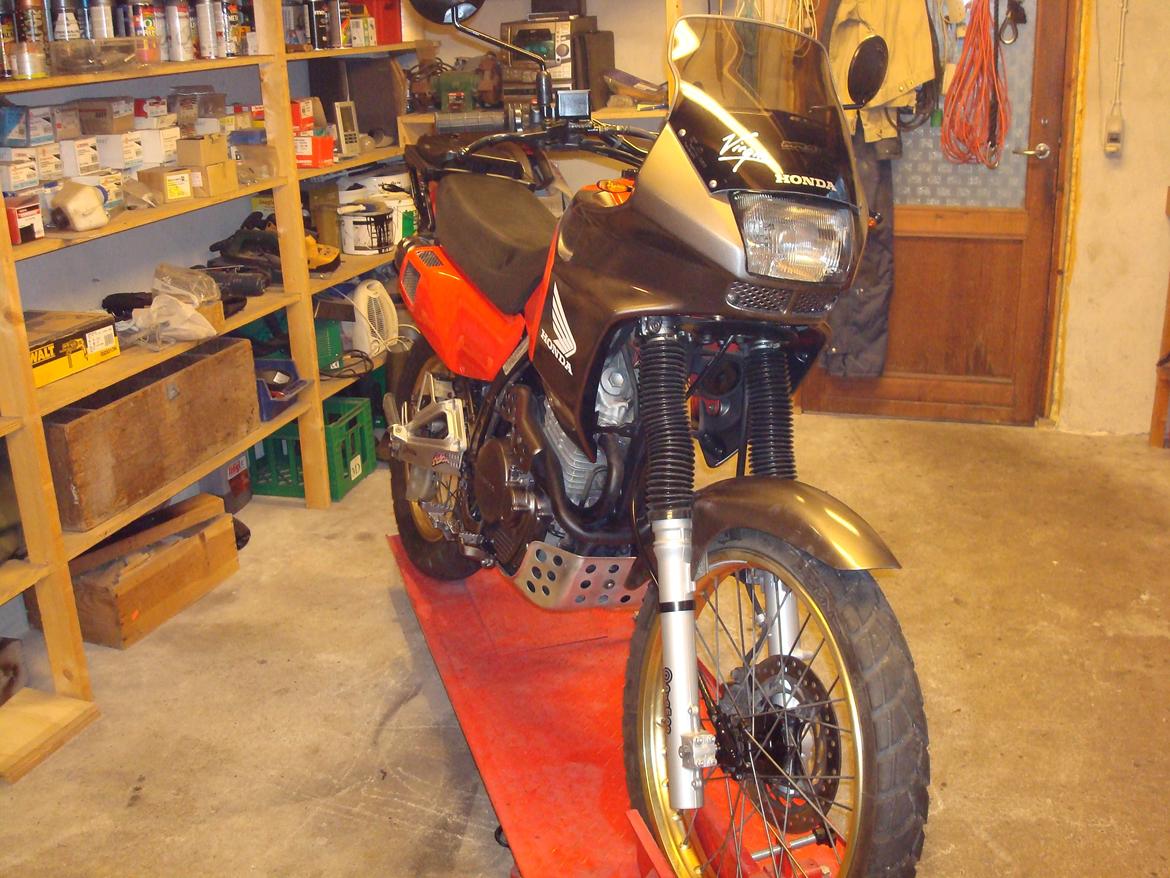 Honda NX 650  Dominator billede 7