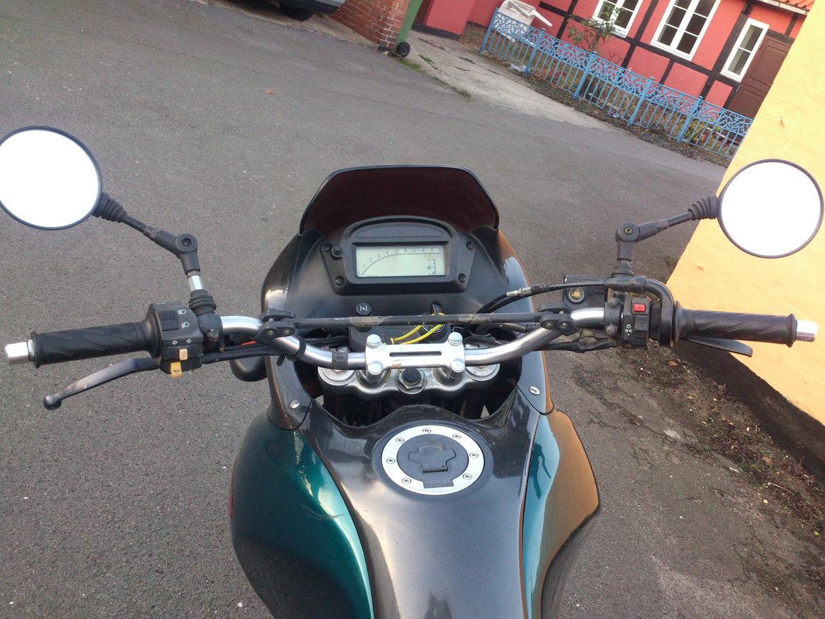 Suzuki XF 650 billede 3