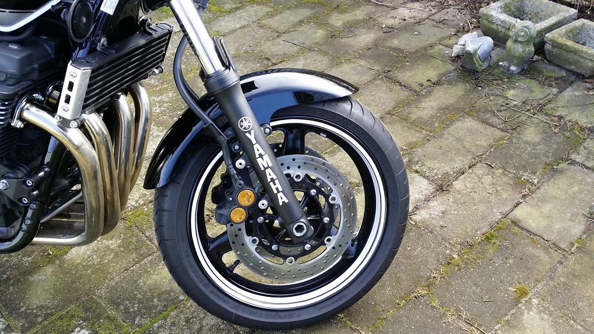 Yamaha XJR 1300 "SOLGT" - Yamaha sticker a' la 1982. billede 16