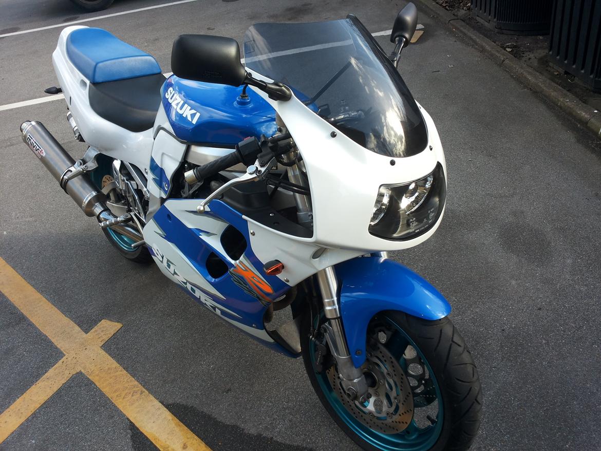 Suzuki Gsx 750 R billede 2