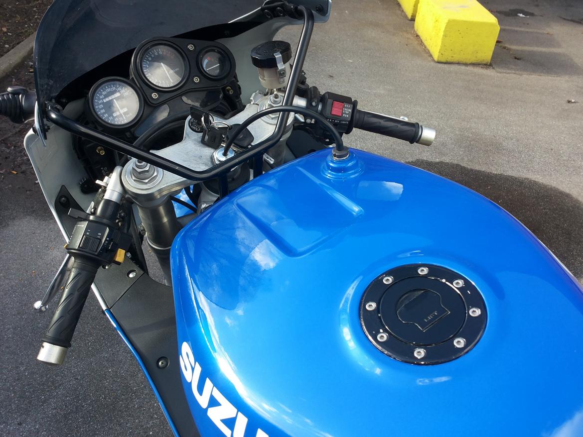 Suzuki Gsx 750 R billede 5
