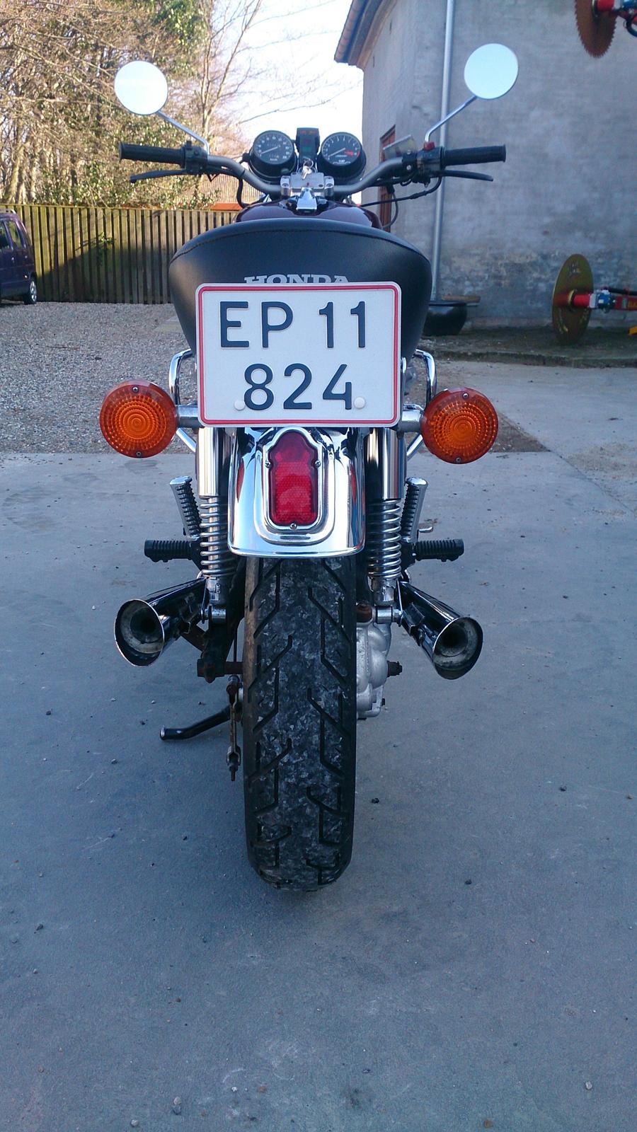 Honda cx 500 c - standart udstøgning, men brummer fint alligevel billede 8