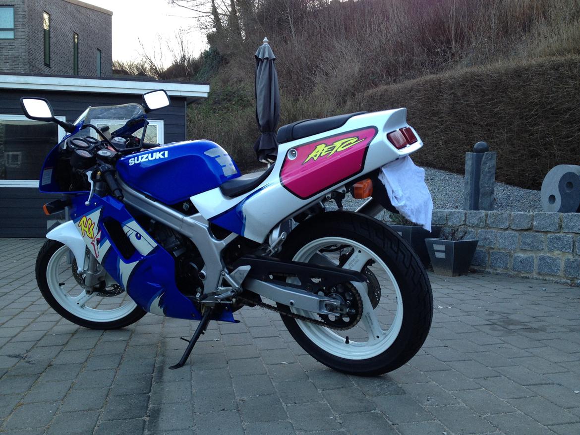 Suzuki RG 125 F billede 6