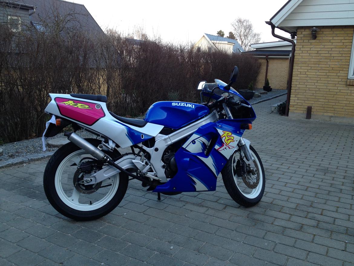 Suzuki RG 125 F billede 8