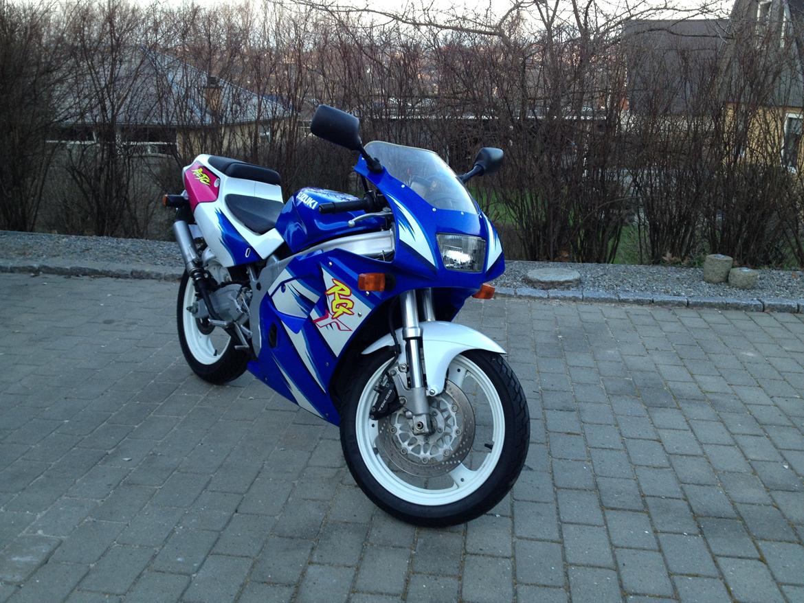 Suzuki RG 125 F billede 9