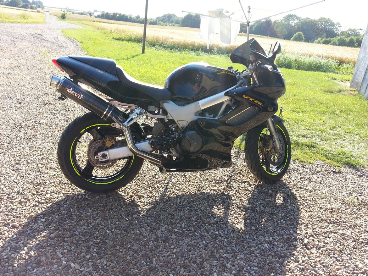 Honda VTR firestorm billede 25