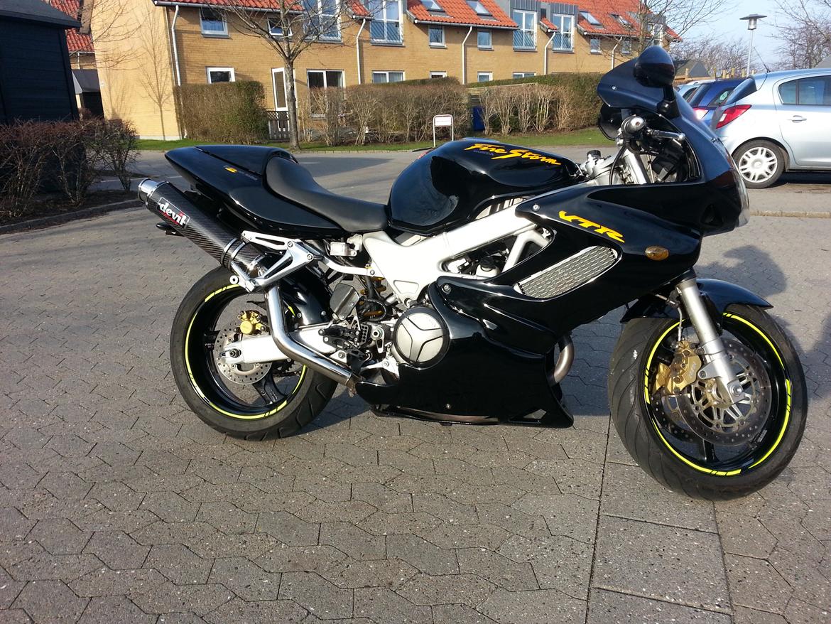 Honda VTR firestorm billede 18