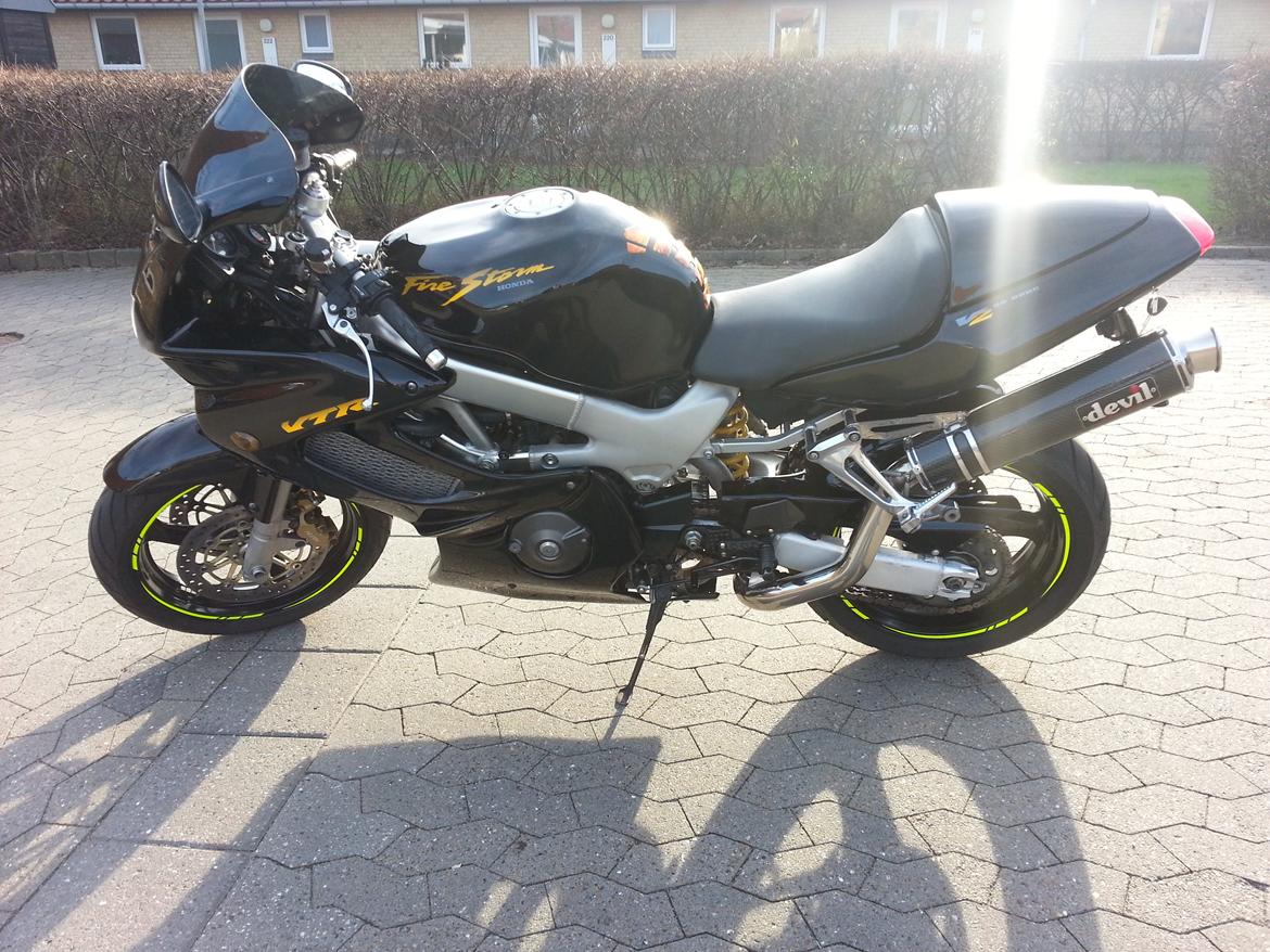 Honda VTR firestorm billede 6