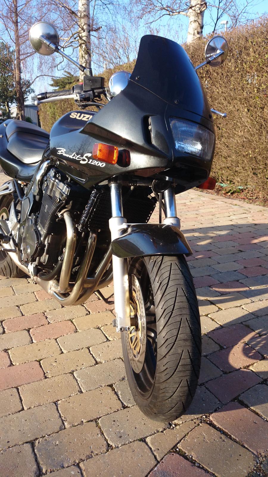 Suzuki Bandit gsf 1200 s billede 2