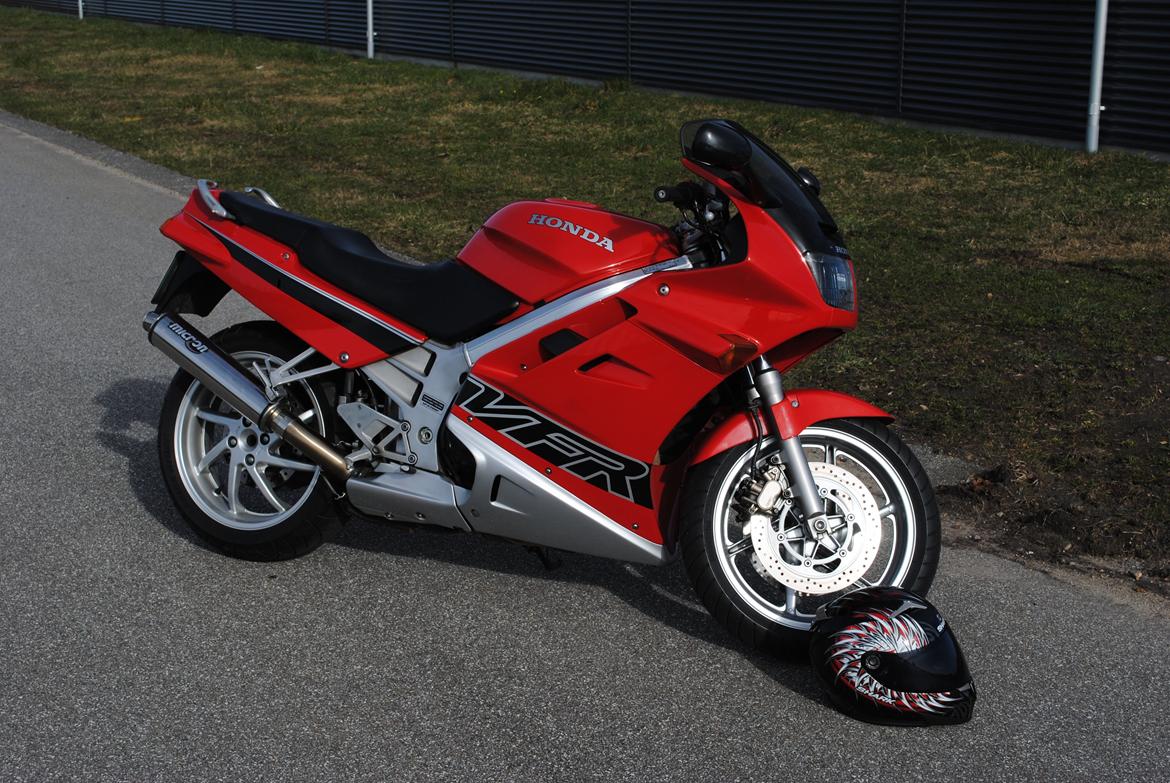 Honda VFR 750 billede 2