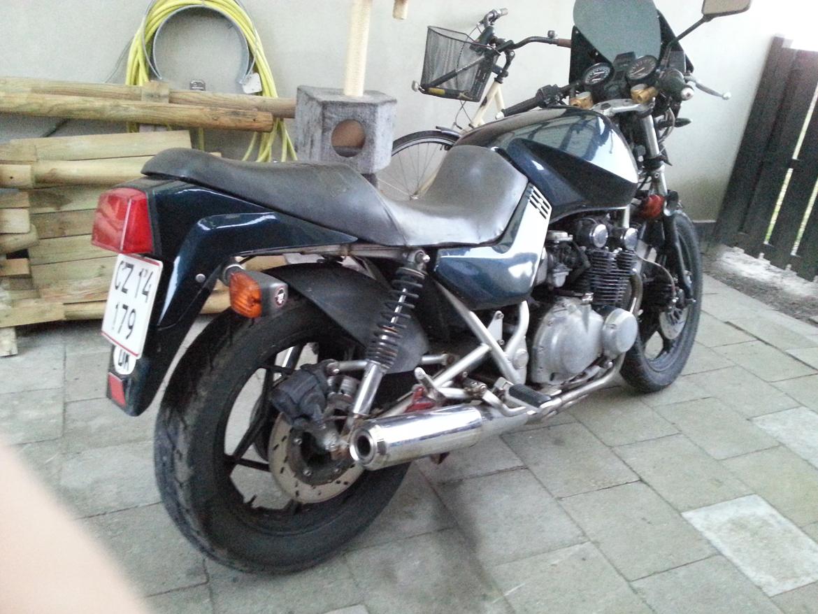 Suzuki gs 650 g katana billede 4