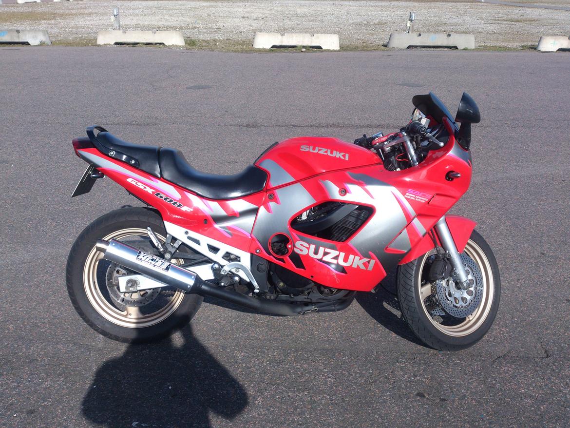 Suzuki GSX 600F billede 6
