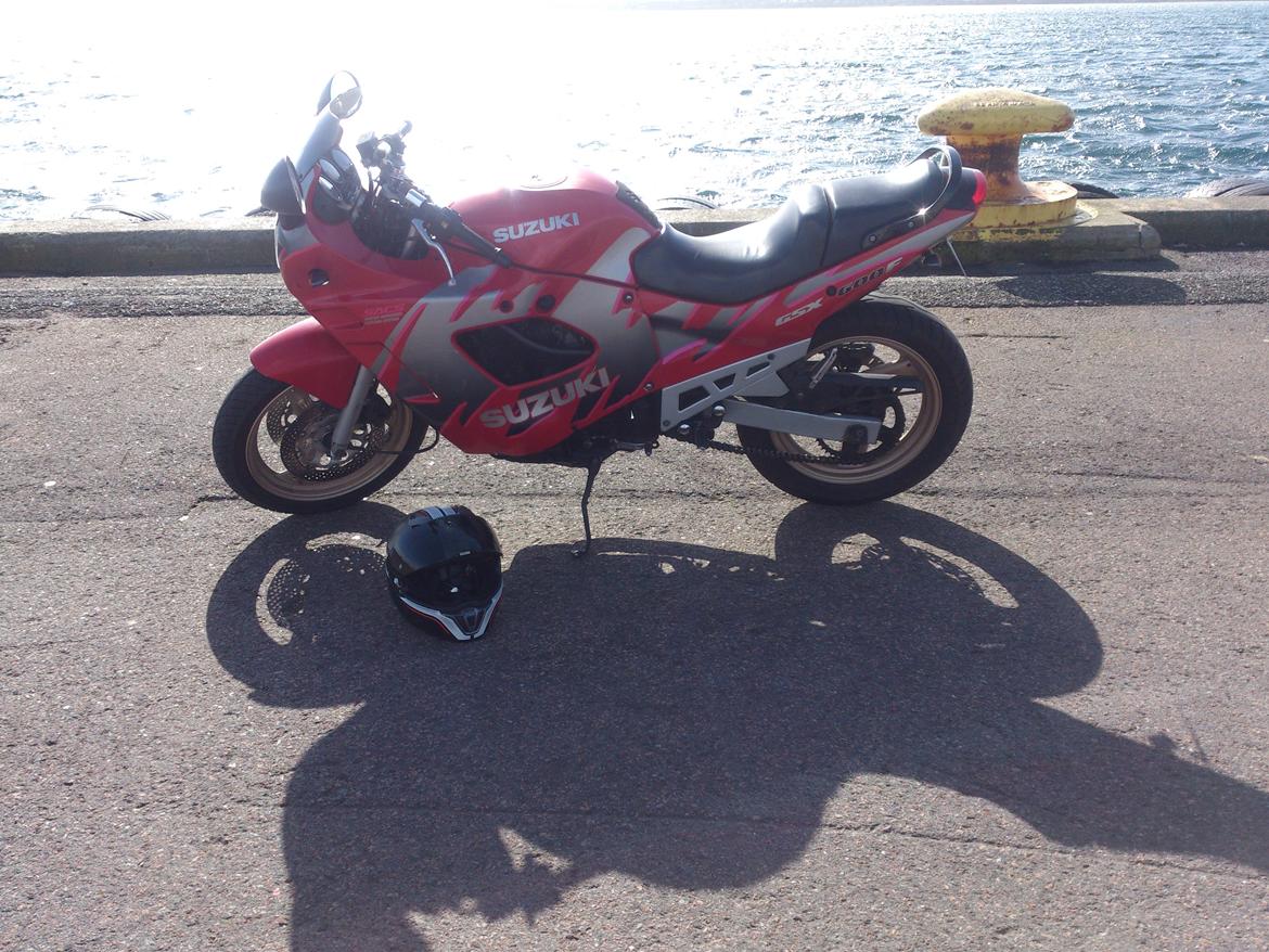 Suzuki GSX 600F billede 10