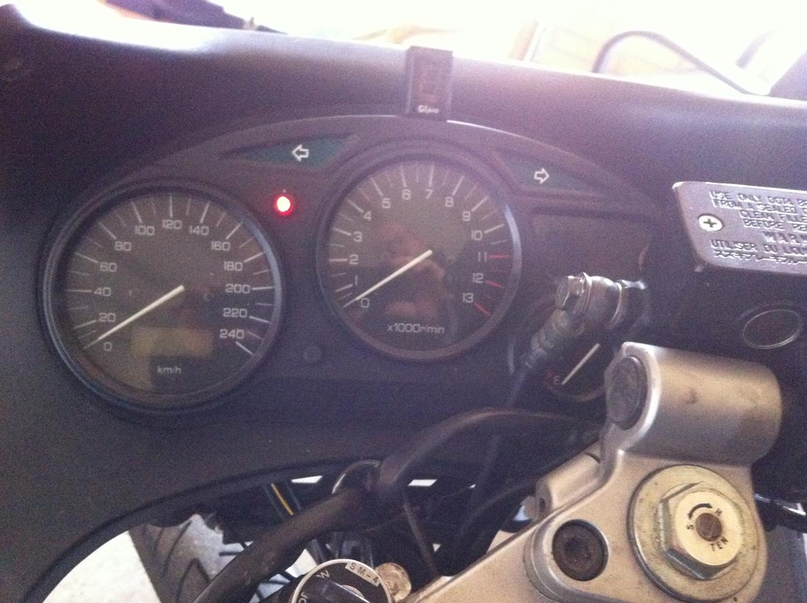 Suzuki GSXF - Med gear indikator samt alarm med startspærre. billede 3