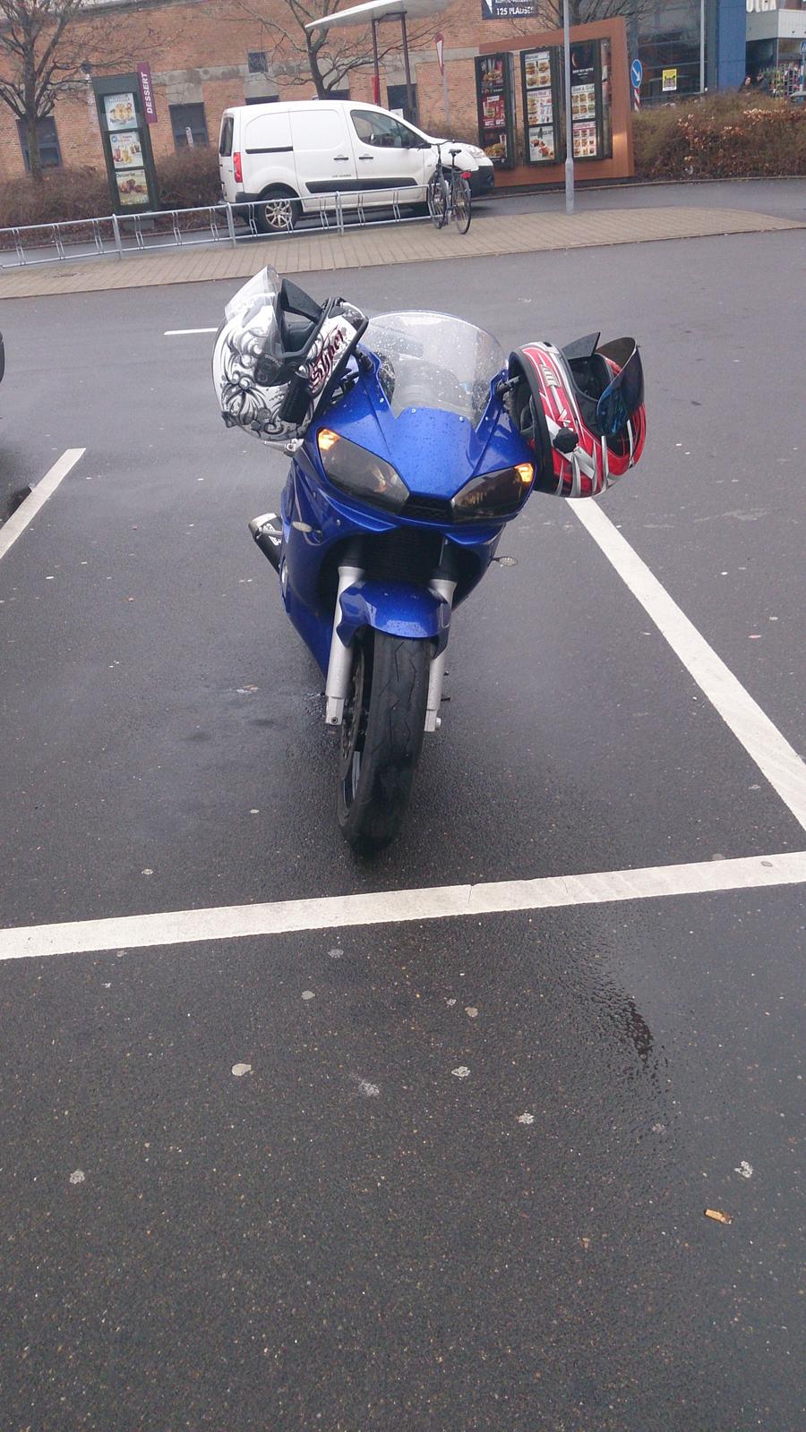 Yamaha YZF R6 billede 10