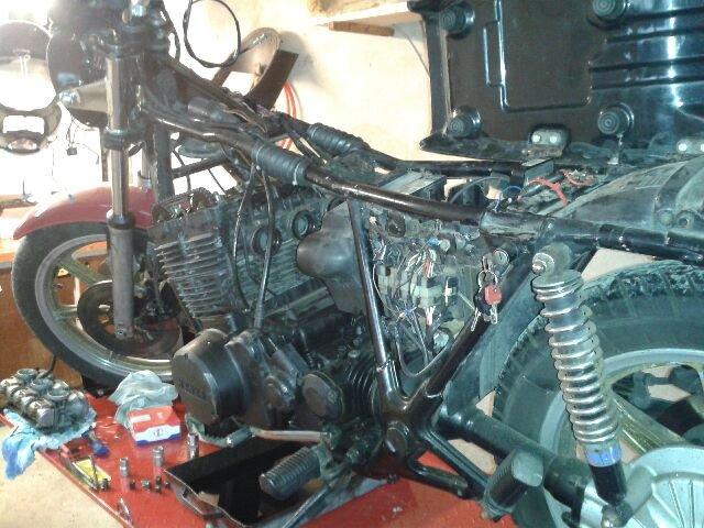 Yamaha XS 750-2D - En god ven kigger det hele igennem. billede 35