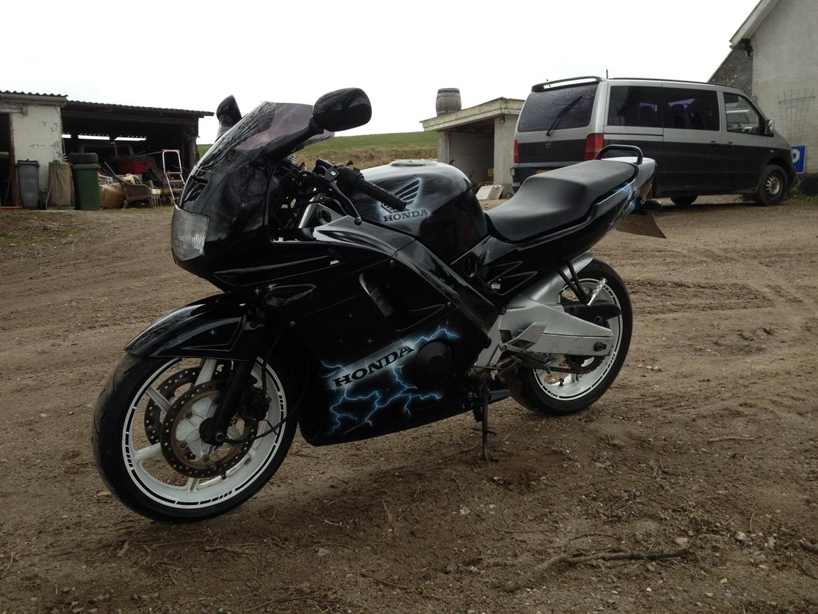 Honda CBR 600 F2 billede 9