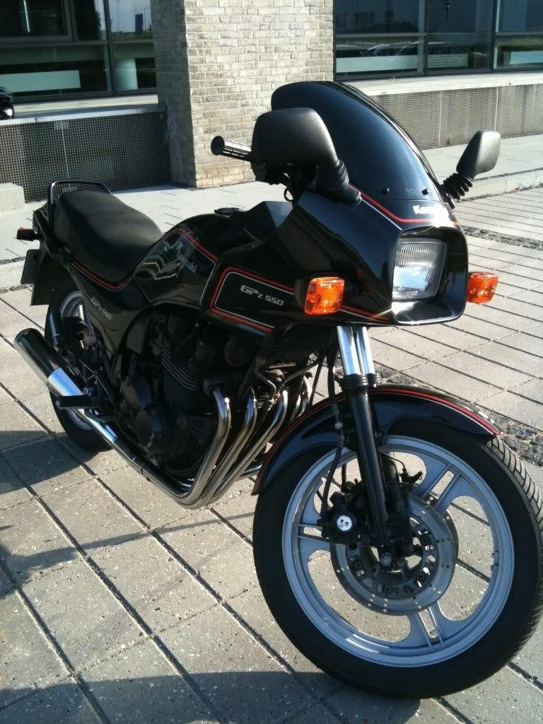 Kawasaki GPz 550 billede 4