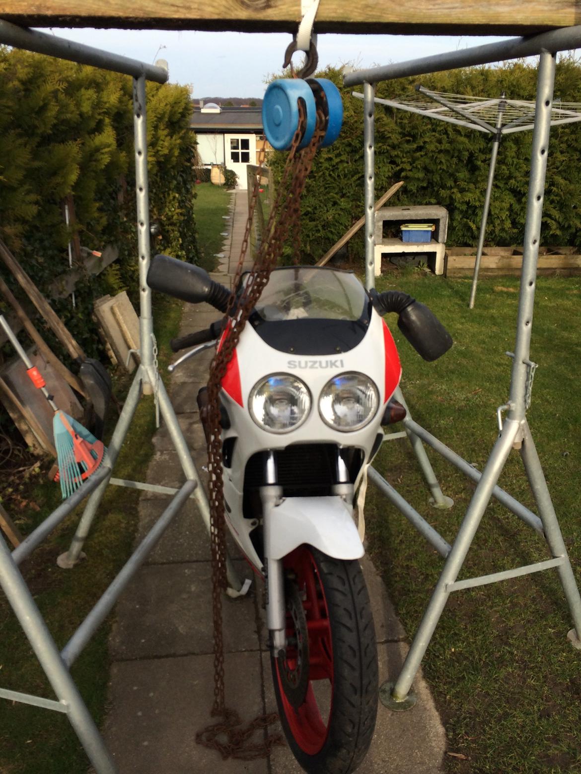 Suzuki Gsxr 250ccm billede 2